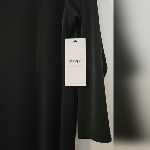 Sympli Black REVERSIBLE Drama Dress, Lagenlook. - Picture 8 of 10